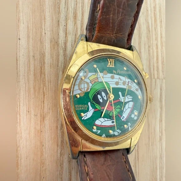 Warner bros. Looney tunes Marvin the Martian vintage watch NEW BATTERY